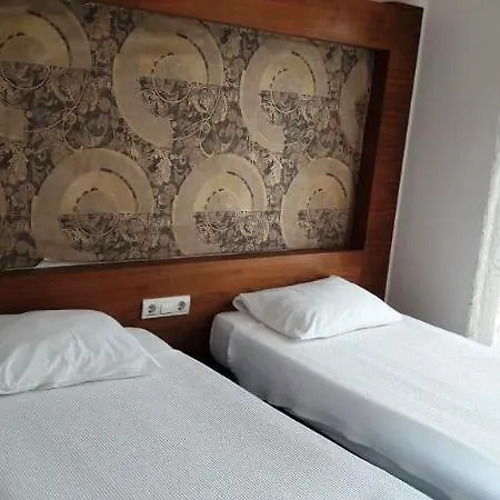 Dinara Garden 3*