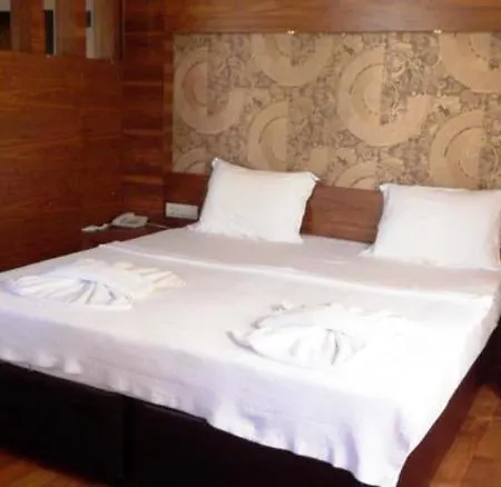 Dinara Garden Hotell