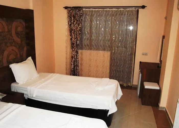 Hotel Dinara Garden